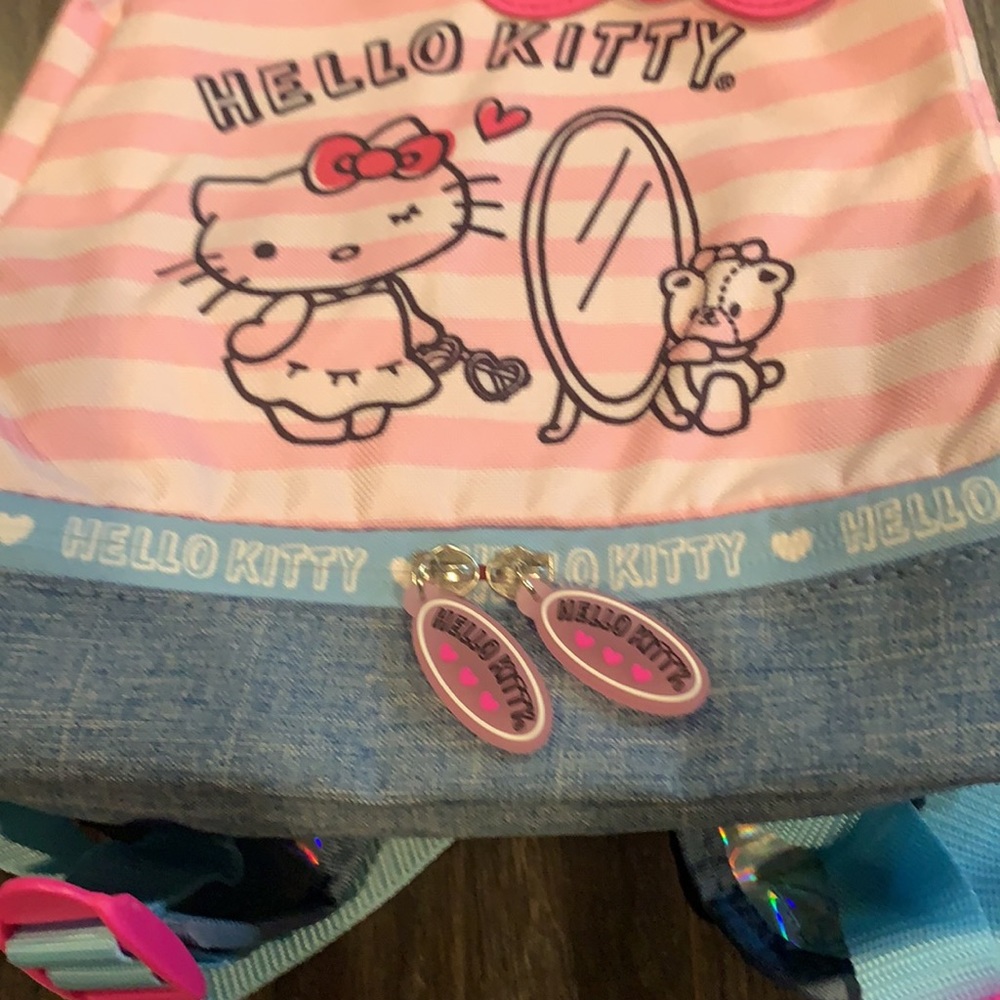 Hello Kitty mini backpack - Picture 5 of 6
